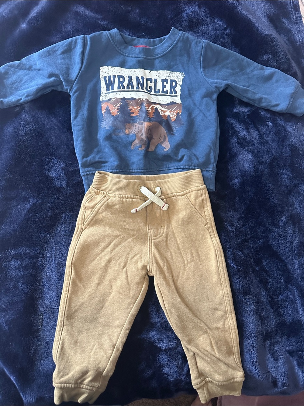 Wrangler Blue Bear Graphic Sweatshirt with Tan Joggers